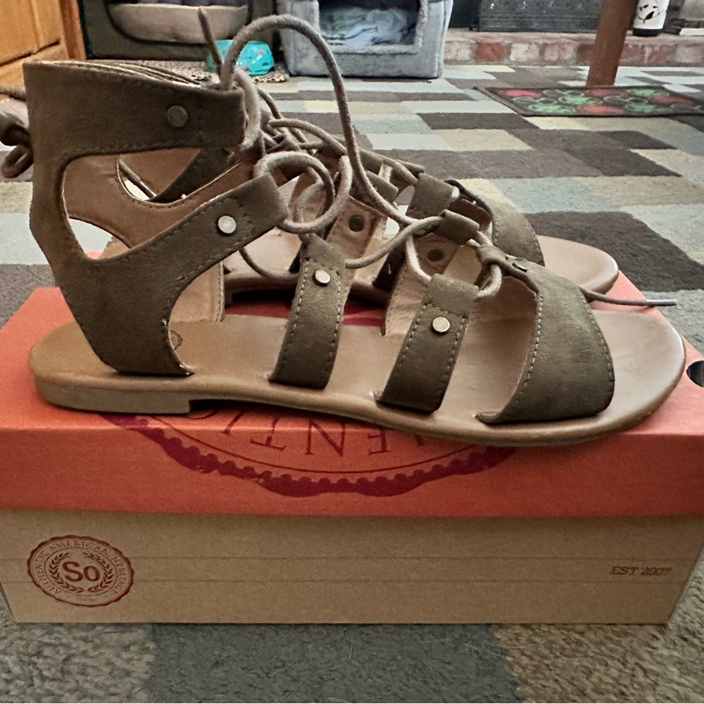 SO Gladiator Sandals